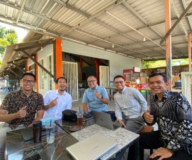 Dosen Stikosa-AWS Raih Hibah Pengabdian dari DRTPM Kemendikbudristek Tahun 2025